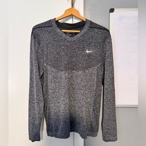 Nike Men's Gray Sweater golf lightweight